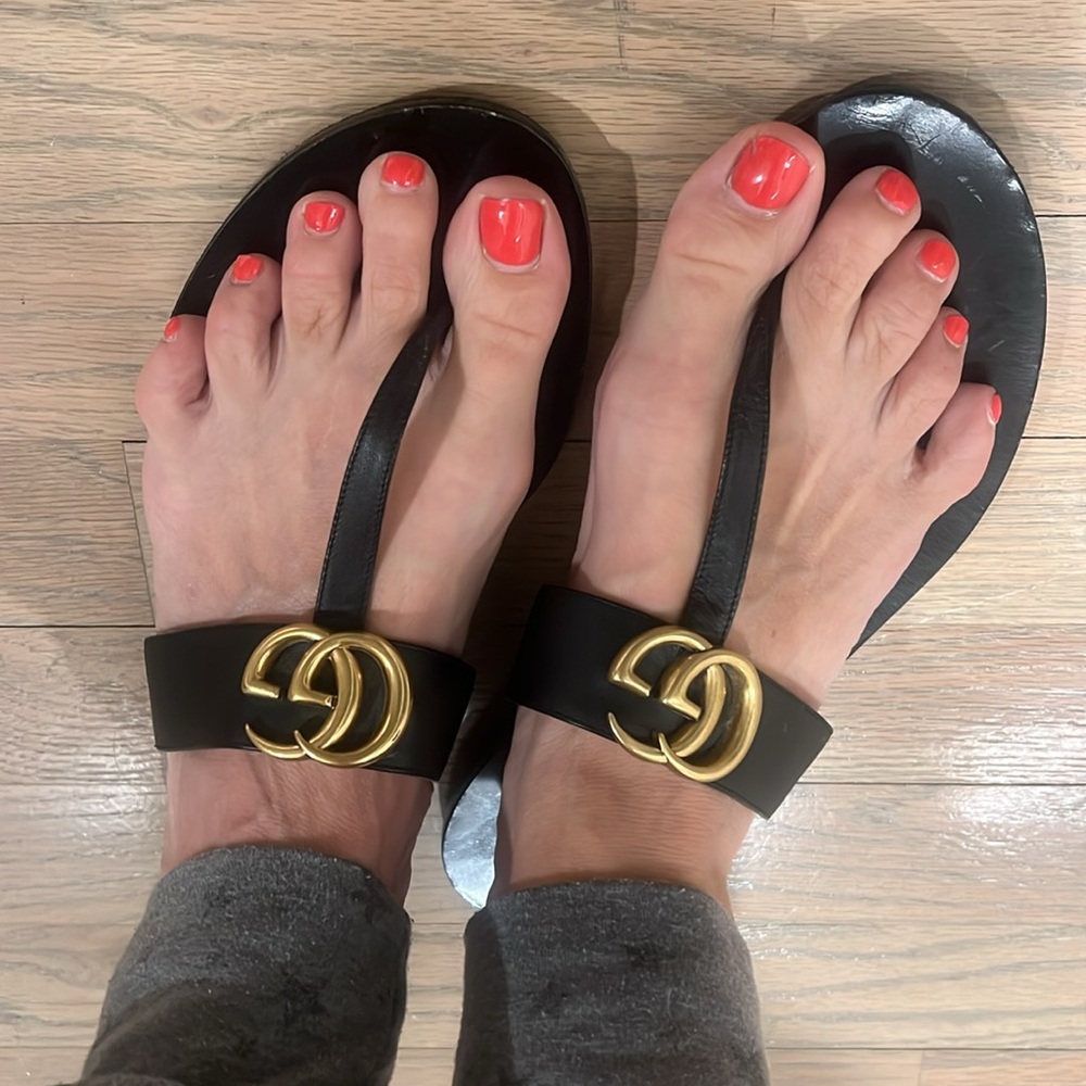 Gucci Marmont GG Thong Sandal Black Leather Flat Flip Flop Slide T-Strap size 39
